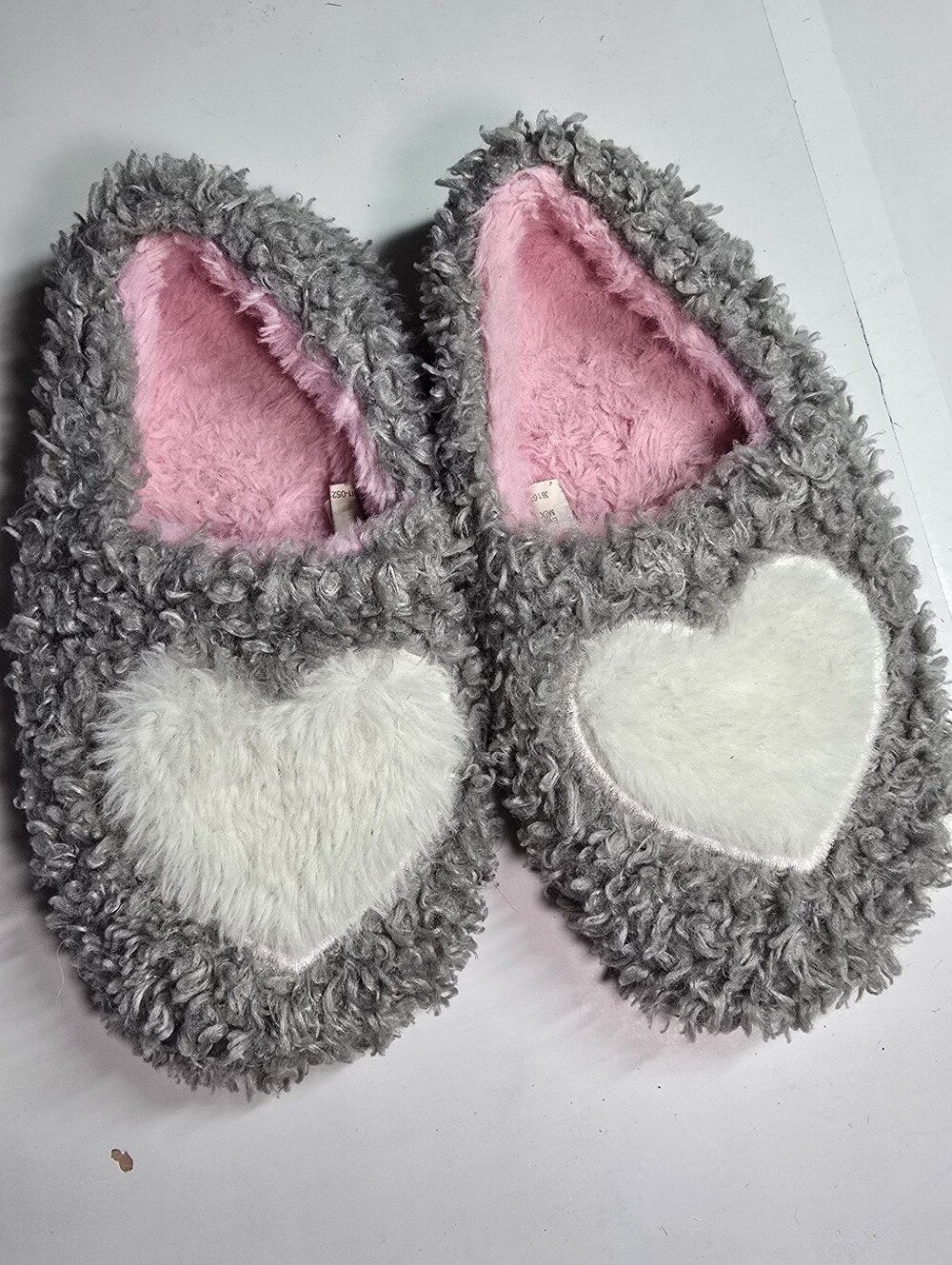 wonder nation Gray & Pink Heart Plush Kids Slippers